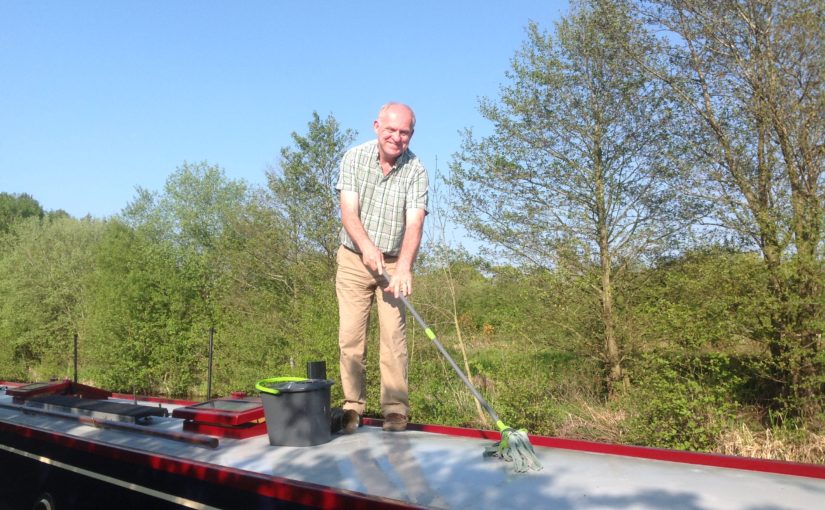 Boating with a difference, How to spot a Firecrest